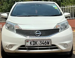 Nissan Note 2015 Nyeupe