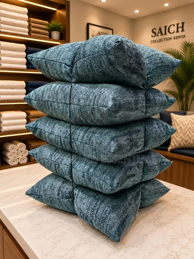 Set of 5 Quality Fibre Throw Pillows with Zipper - 1