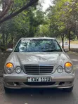 Mercedes-Benz E220 1999 - 2