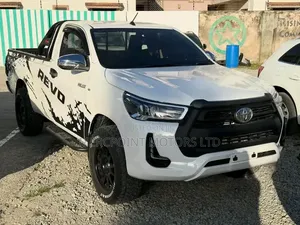 Toyota Hilux 2020 Double Cab Off-White