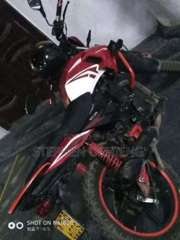 MTR CB200 2023 Red - 1