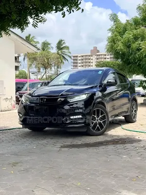 Honda Vezel 2020 RS - Nyeusi Matt