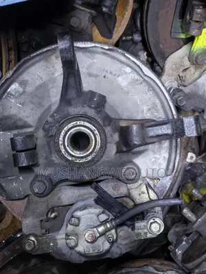 Mitsubishi Outlander/Chariot Front Hub with Disc and Calipers
