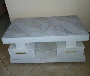 Meza Nyeupe ya Kisasa na Droo 2 - Juu ya Marumaru