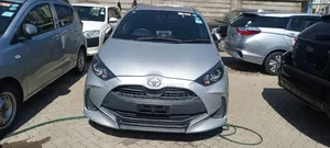 Toyota Yaris 2020 Nyeupe