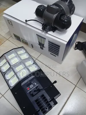 V380 Pro Smart AI Solar Camera with Lighting