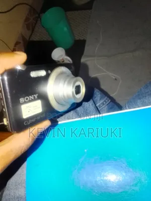 Sony DSC-W710 Kamera ya Kidijitali