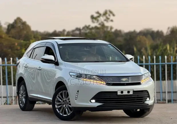 Toyota Harrier Premium Advance 2019 - 1