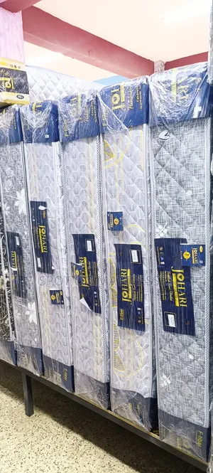 Godoro Jipya la Queen 5x6 High Density Quilted