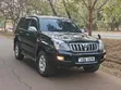 Toyota Land Cruiser 2005 Nyeusi - 2