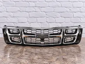 Isuzu D-Max Grille 2003-2006 Chrome
