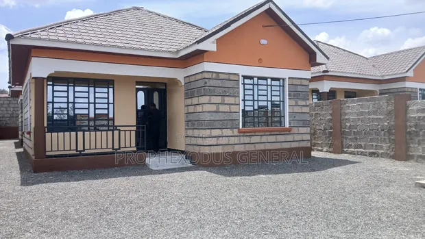 3 Bedroom All-Ensuite Bungalow in Nkoroi for Sale - 1