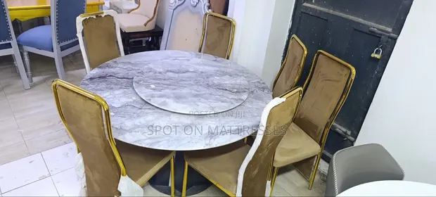 Seti Mpya ya Meza ya Kulia ya Watu 6 ya Mviringo na Meza ya Kuzunguka - 1