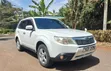 Subaru Forester 2011 Nyeupe - 4