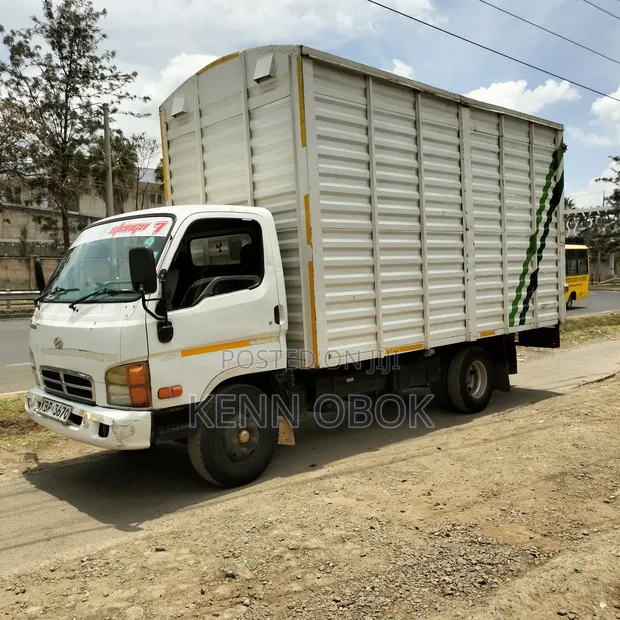 Hyundai HD78 Truck - Modified 4D32 Engine - 1