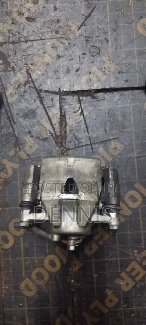 Used Japan Brake Caliper for Toyota Vitz, Probox, Belta