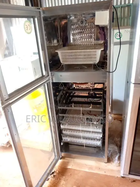 528 Egg Incubator - Automatic - 1