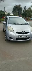 Toyota Vitz 2009 Zambarau - 3