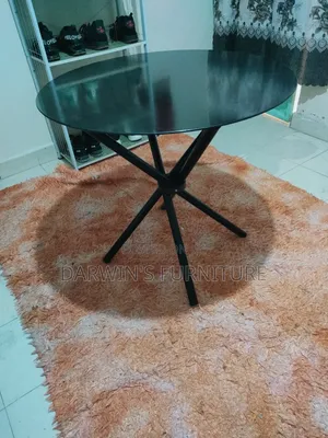 Boss Office Products Meza ya Mviringo ya Kioo