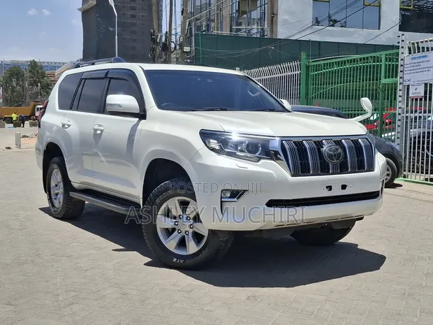 Toyota Land Cruiser Prado 2018 Nyeupe - 1