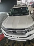 Toyota Land Cruiser V8 2019 White - 1