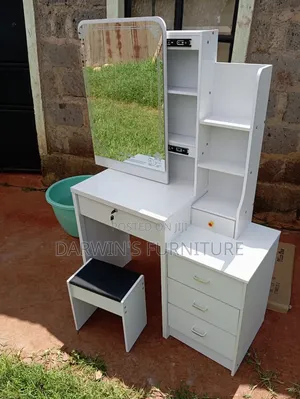 Boss Office Products Dressing Table
