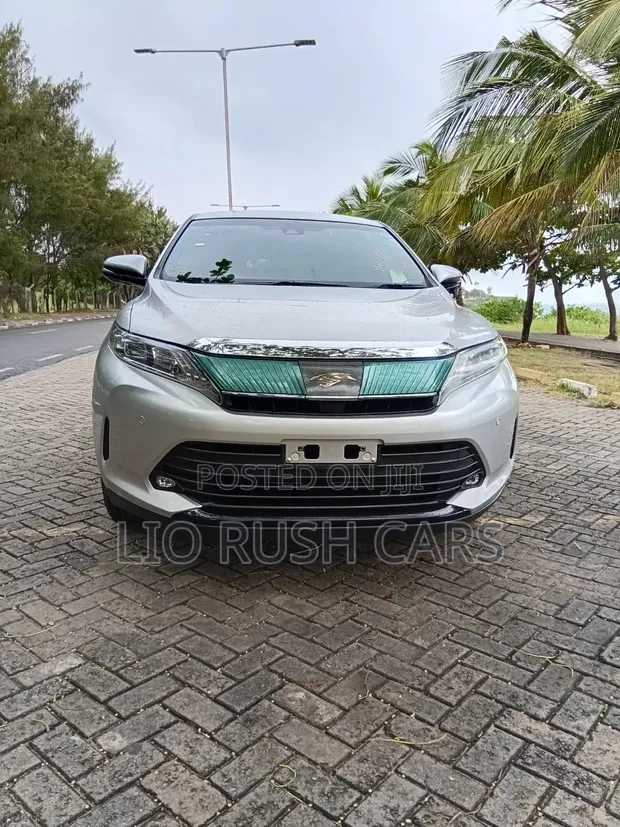Toyota Harrier 2020 Nyeusi - 1