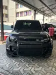 Land Rover Defender V8 2024 Nyeusi - 4