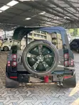 Land Rover Defender V8 2024 Nyeusi - 5