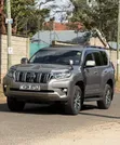 Toyota Land Cruiser Prado TXL 2017 Gray - 4