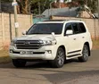 Toyota Land Cruiser 4.6 V8 ZX 2016 Nyeupe - 2