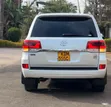 Toyota Land Cruiser 4.6 V8 ZX 2016 Nyeupe - 4