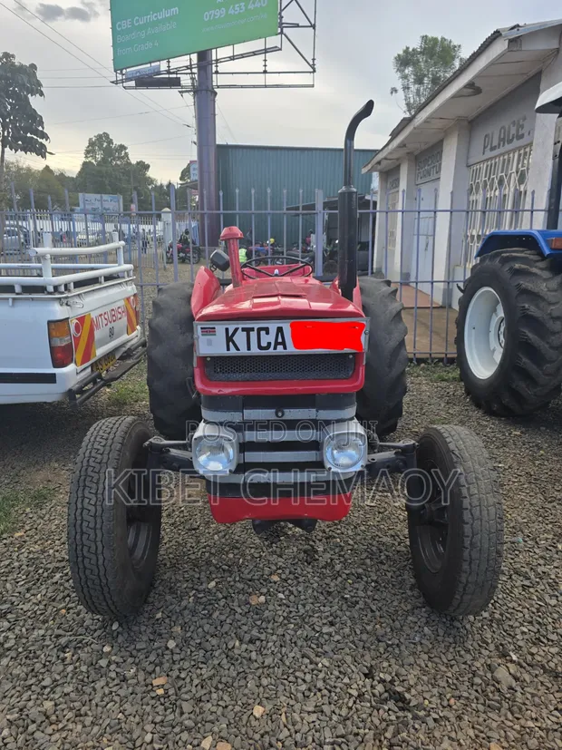Massey Ferguson 135 Tractor - 1