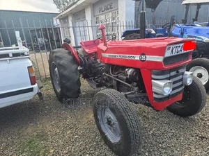 Massey Ferguson 135 Tractor