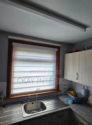 Blinds za Ofisi za Ubora kwa Madirisha