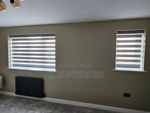 Blinds na Pazia za Ofisi Zenye Ubora - Mtindo, Faragha, Udhibiti wa Mwanga