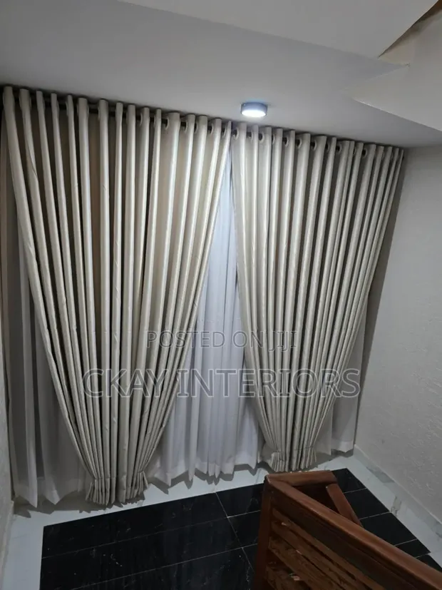 Home Interiors Mapya ya Pazia - 1