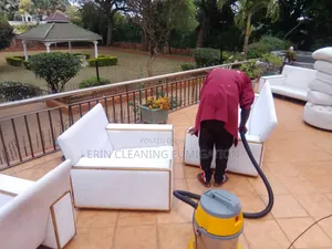 Specialist Couch, Sofa, Mattress Cleaning