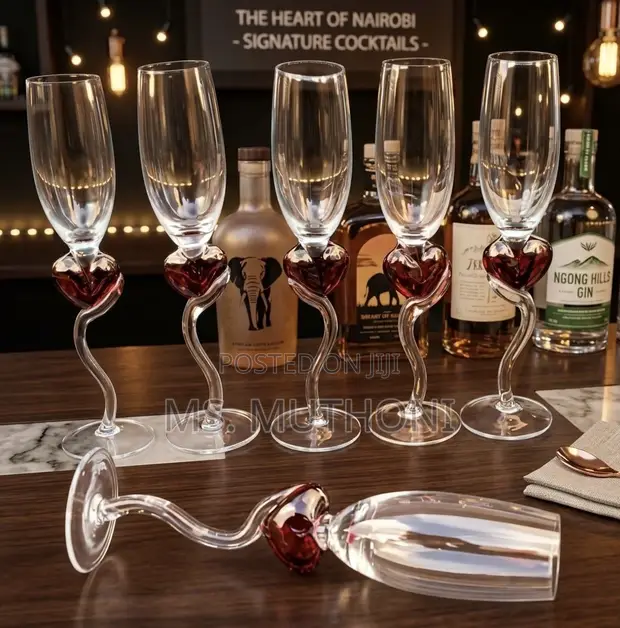 6 Pcs Sweetheart Champagne Flutes - 1