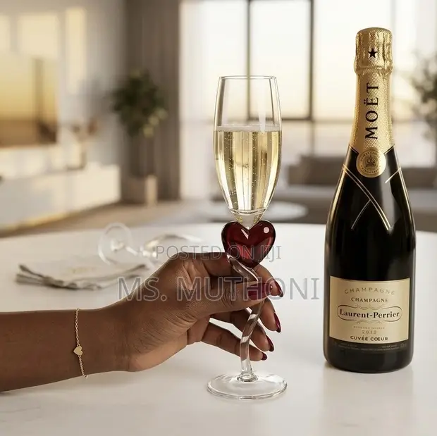 6 Pcs Crimson Heart Champagne Flutes - 1