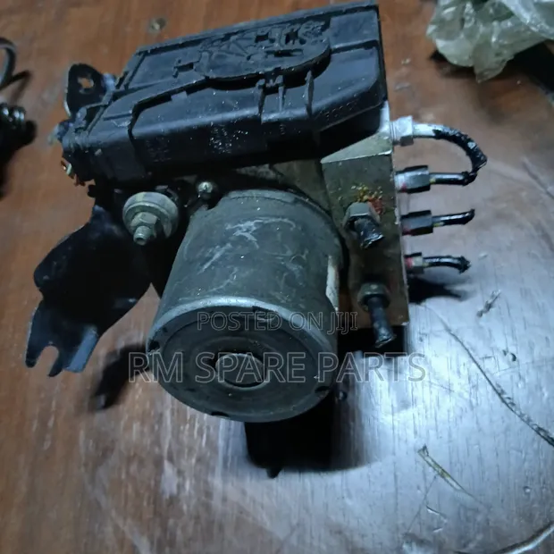 Honda CR-V ABS Motor/Pump - 1