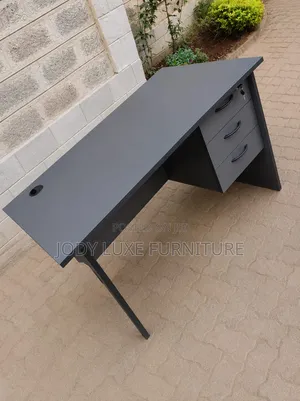 Boss Office Desk - Brand New