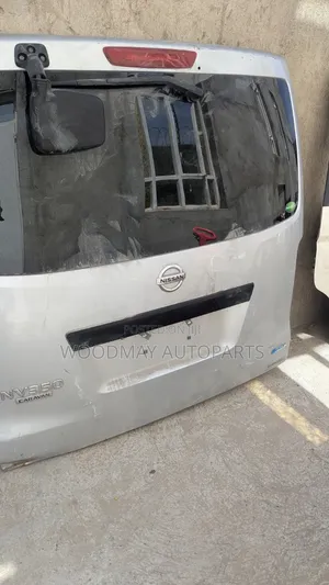 Nissan Caravan NV350 Boot