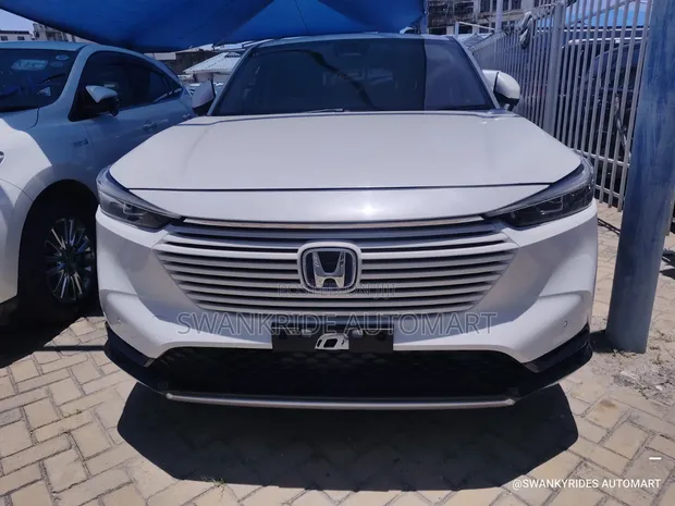 Honda Vezel 1.5 Hybrid 2WD 2021 White - 1