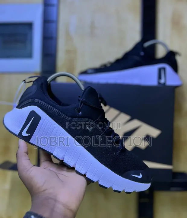 Nguo za Nike Metcon Zinazopumua - 1