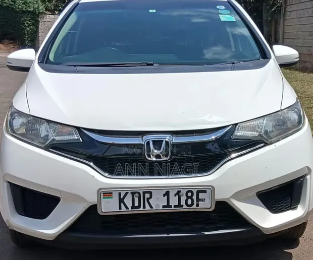 Honda Fit 2017 Nyeupe - 1