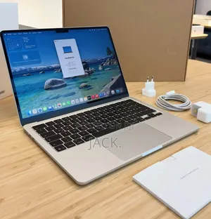 Apple MacBook Air 2024 M3 16GB RAM 512GB SSD
