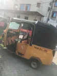 Piaggio 2024 Yellow Three-Wheeler - 3