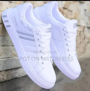 Viatu Vizuri vya Mtindo vya Kawaida kwa Wanaume - Saizi 39-44