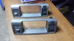 Toyota Raum Radio Panel/Console